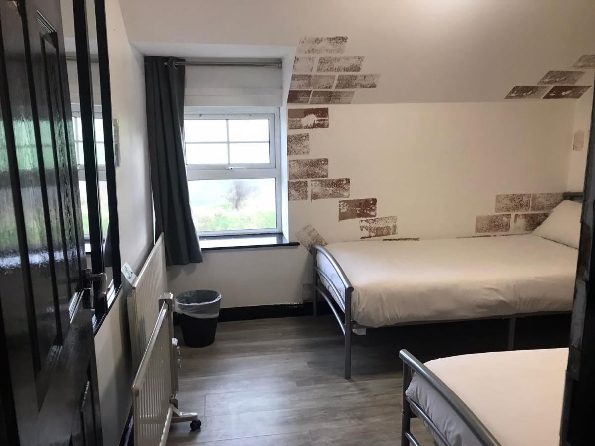 Finn Mccools Giants Causeway Hostel Bushmills Exterior photo