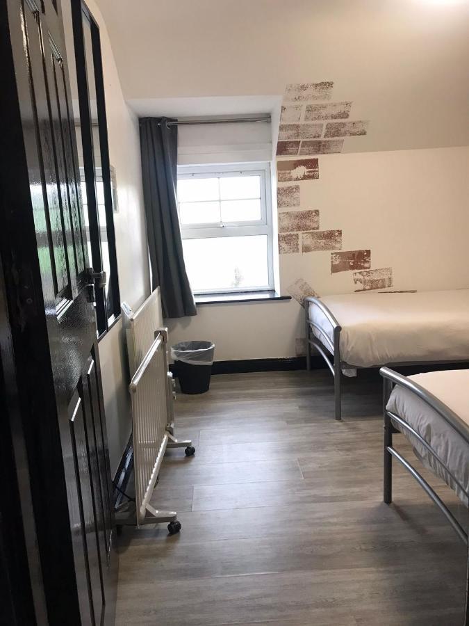 Finn Mccools Giants Causeway Hostel Bushmills Exterior photo