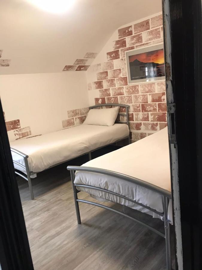 Finn Mccools Giants Causeway Hostel Bushmills Exterior photo