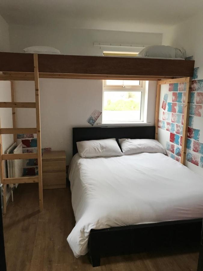 Finn Mccools Giants Causeway Hostel Bushmills Exterior photo