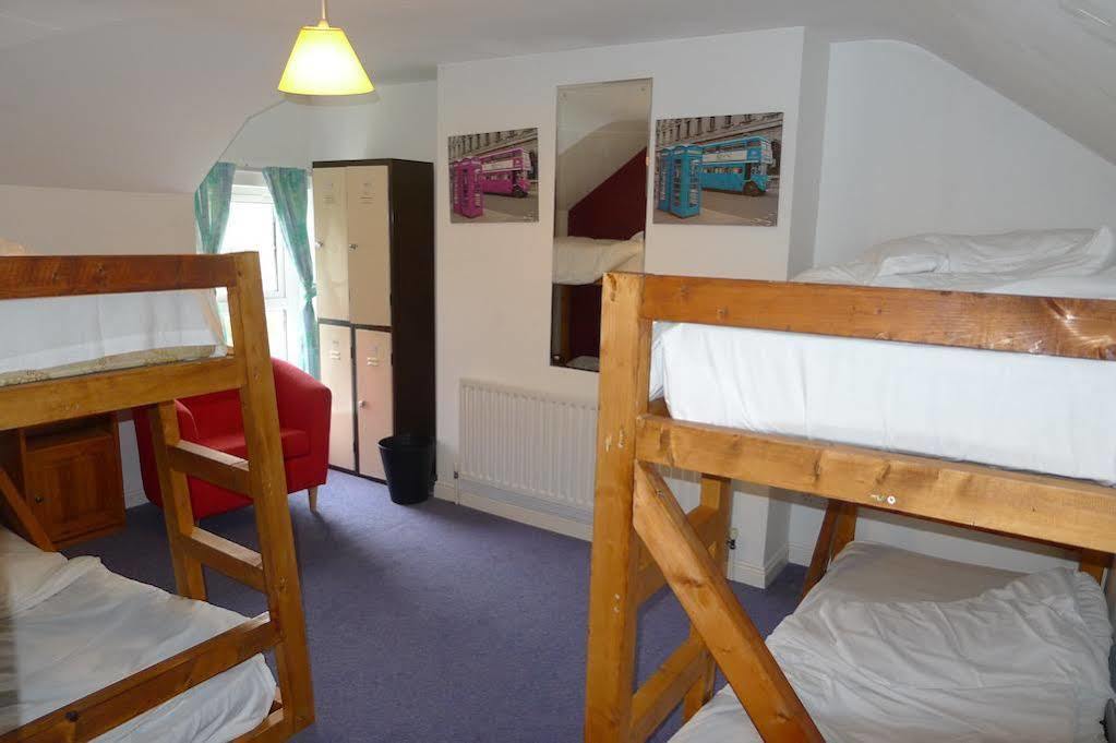 Finn Mccools Giants Causeway Hostel Bushmills Exterior photo