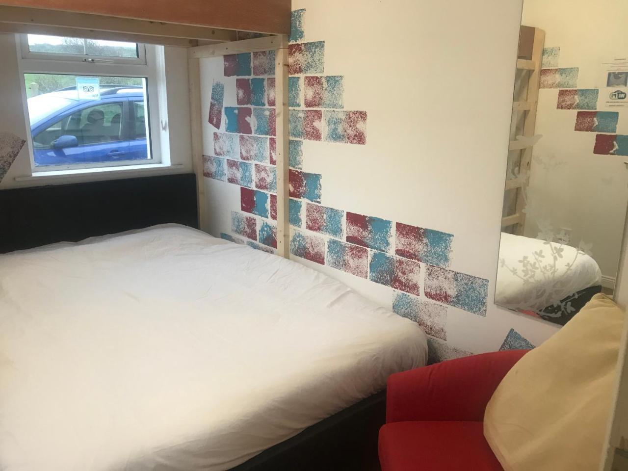 Finn Mccools Giants Causeway Hostel Bushmills Exterior photo